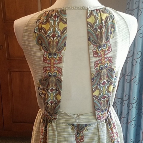 ⬇️ MM Couture dress, cut out open back yellow & green paisley maxi - Picture 9 of 16